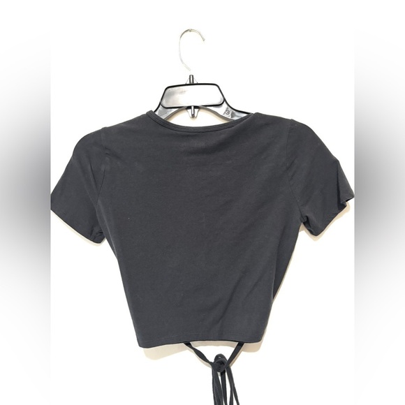 Hollister Tie Around Black Tee size medium - Picture 4 of 5